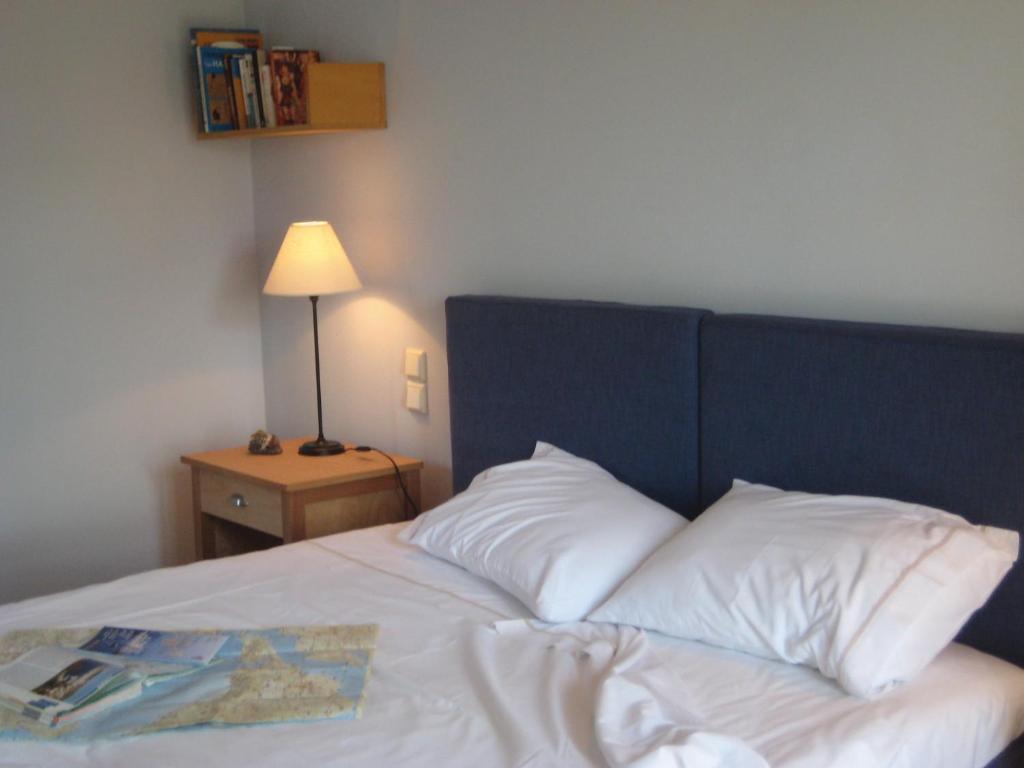 Eleonas Hotel Rovies Eksteriør billede